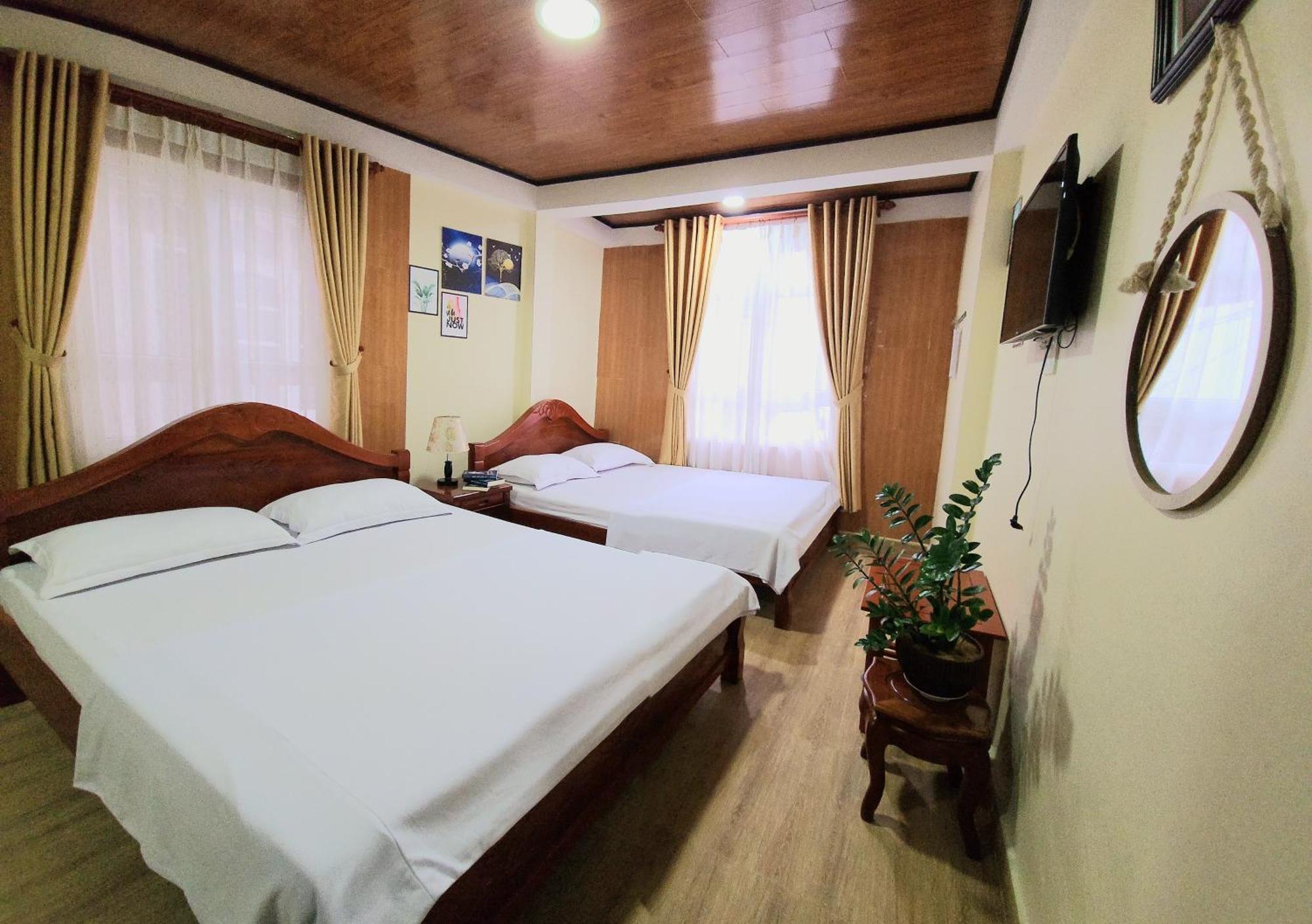 Binh Dao Hotel - Khach San Ngay Trung Tam Gia Re Да Лат Екстериор снимка