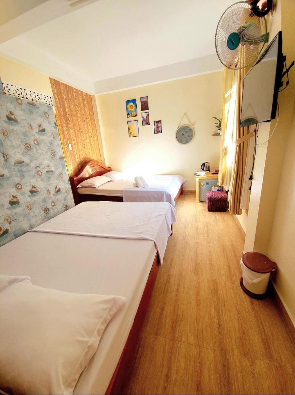 Binh Dao Hotel - Khach San Ngay Trung Tam Gia Re Да Лат Стая снимка