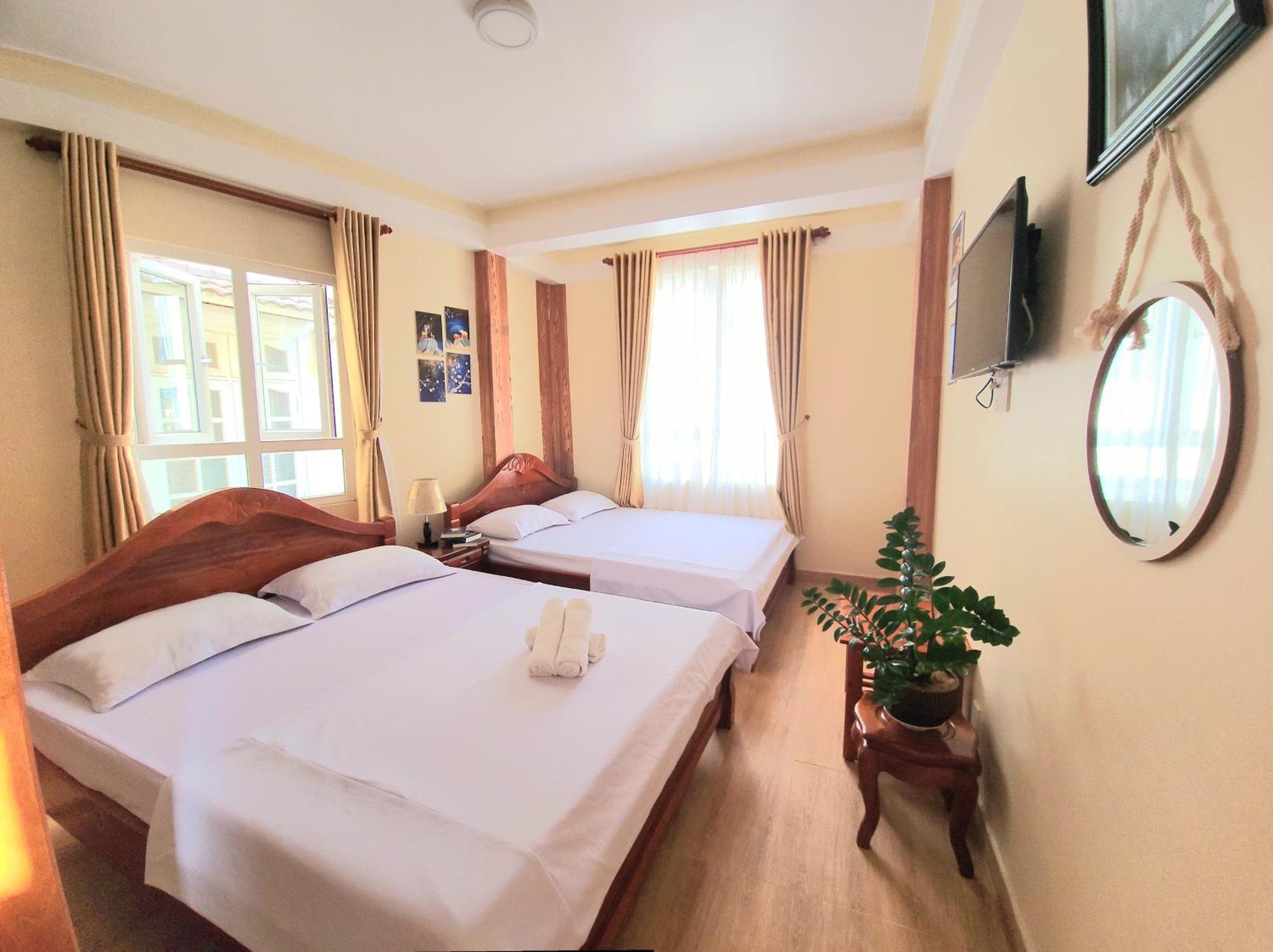 Binh Dao Hotel - Khach San Ngay Trung Tam Gia Re Да Лат Екстериор снимка
