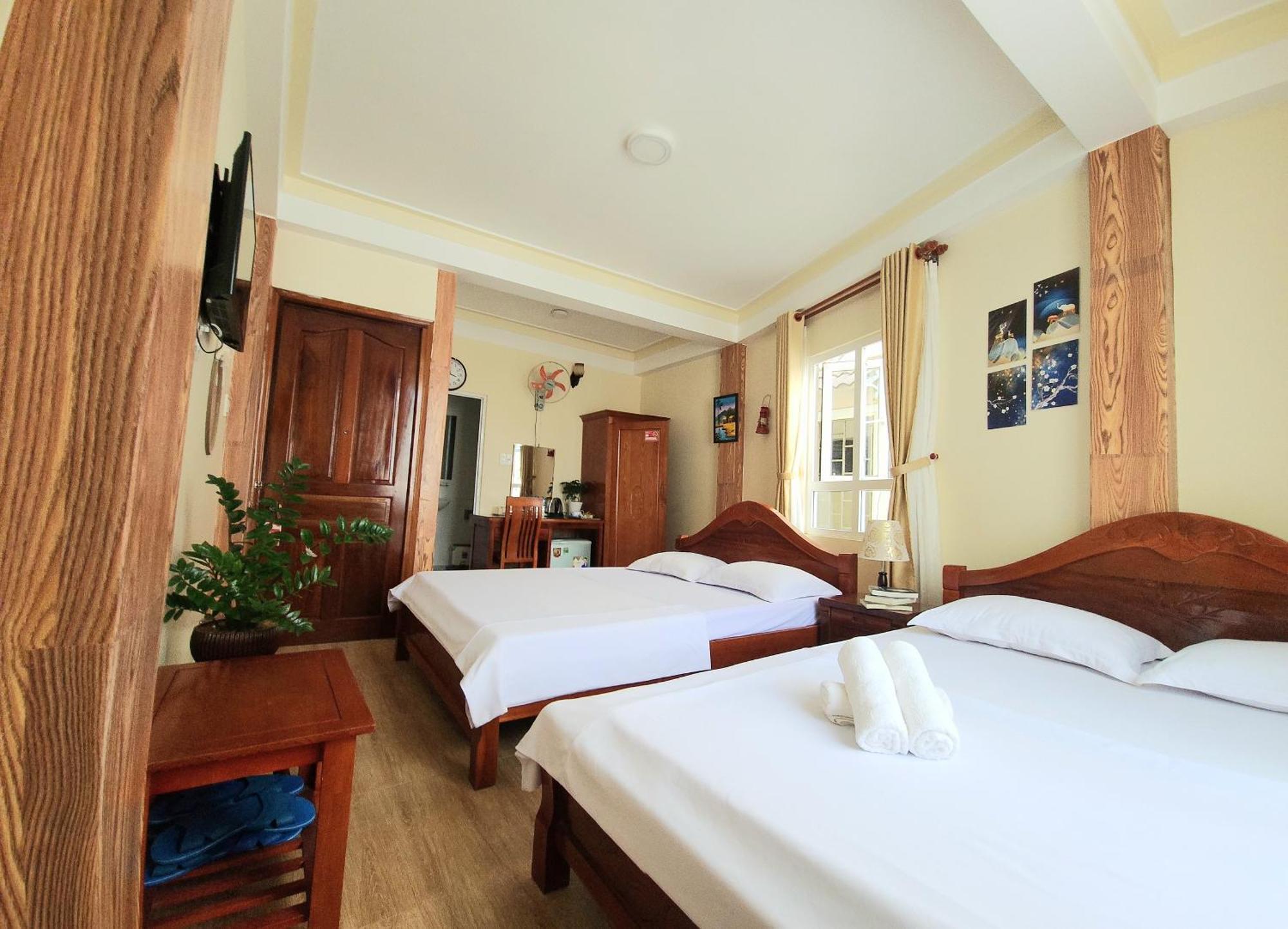 Binh Dao Hotel - Khach San Ngay Trung Tam Gia Re Да Лат Екстериор снимка