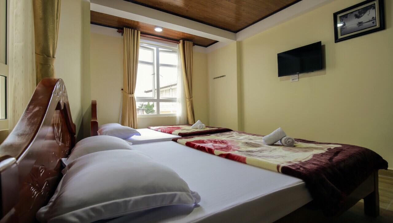 Binh Dao Hotel - Khach San Ngay Trung Tam Gia Re Да Лат Екстериор снимка