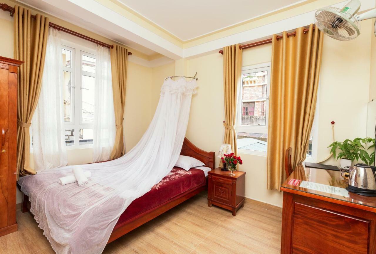 Binh Dao Hotel - Khach San Ngay Trung Tam Gia Re Да Лат Екстериор снимка